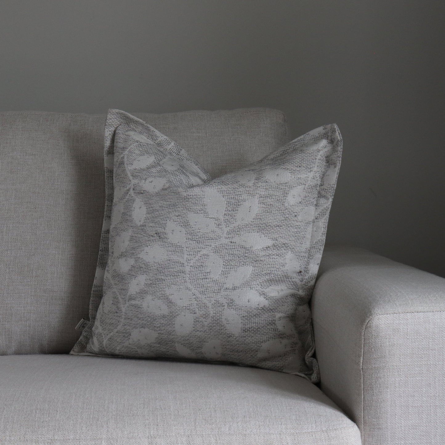 TP023-Grey & Silver Floral Motif