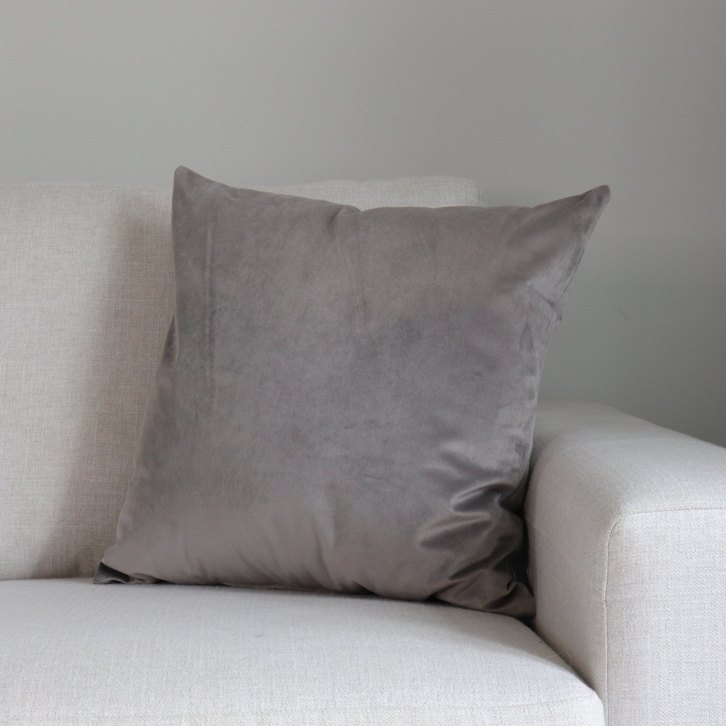 TP040-Grey Velvet