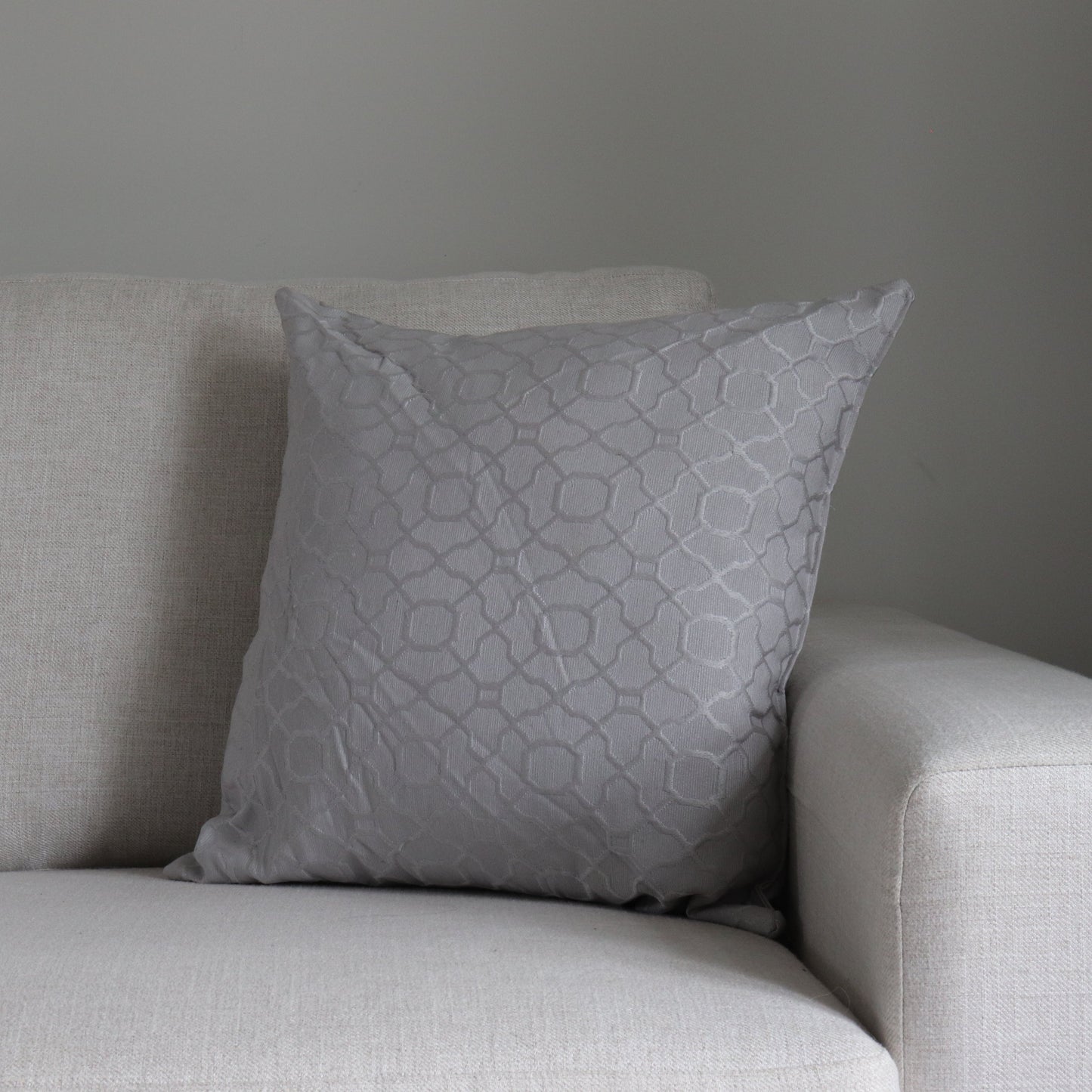TP041-Silver Patterned