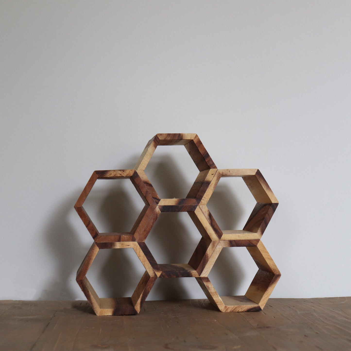 Honey Comb Wine Holder