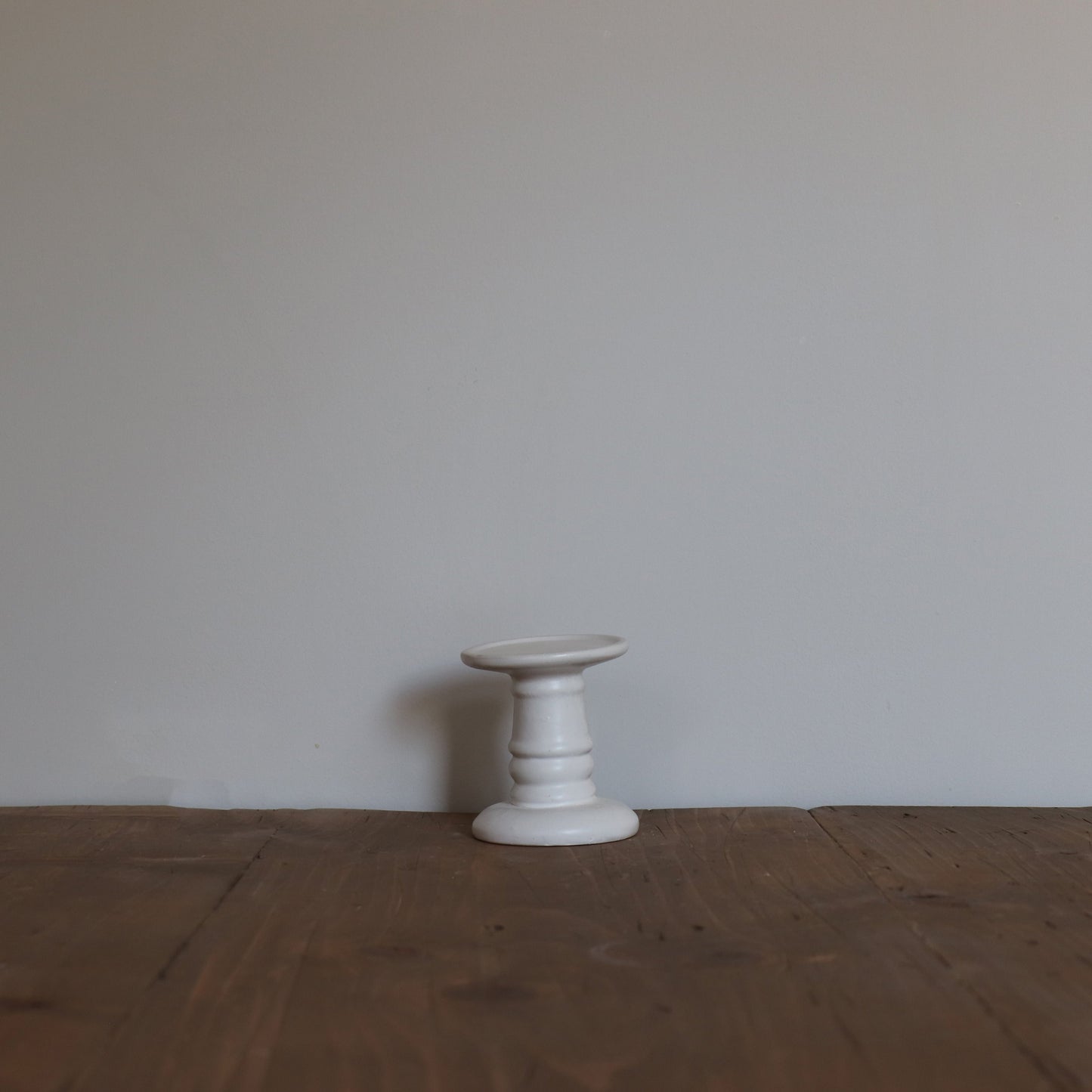 Short White Round Candle Holder