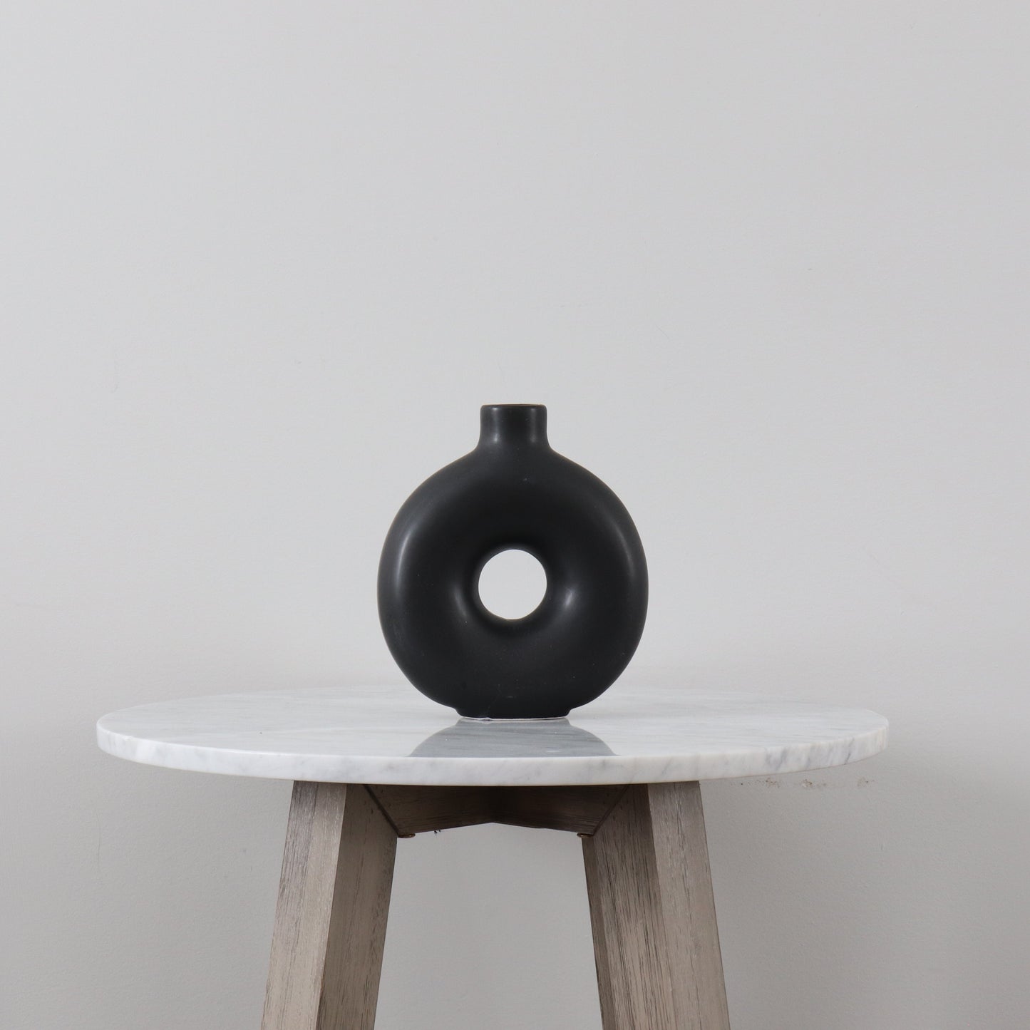 Black Circular Vase