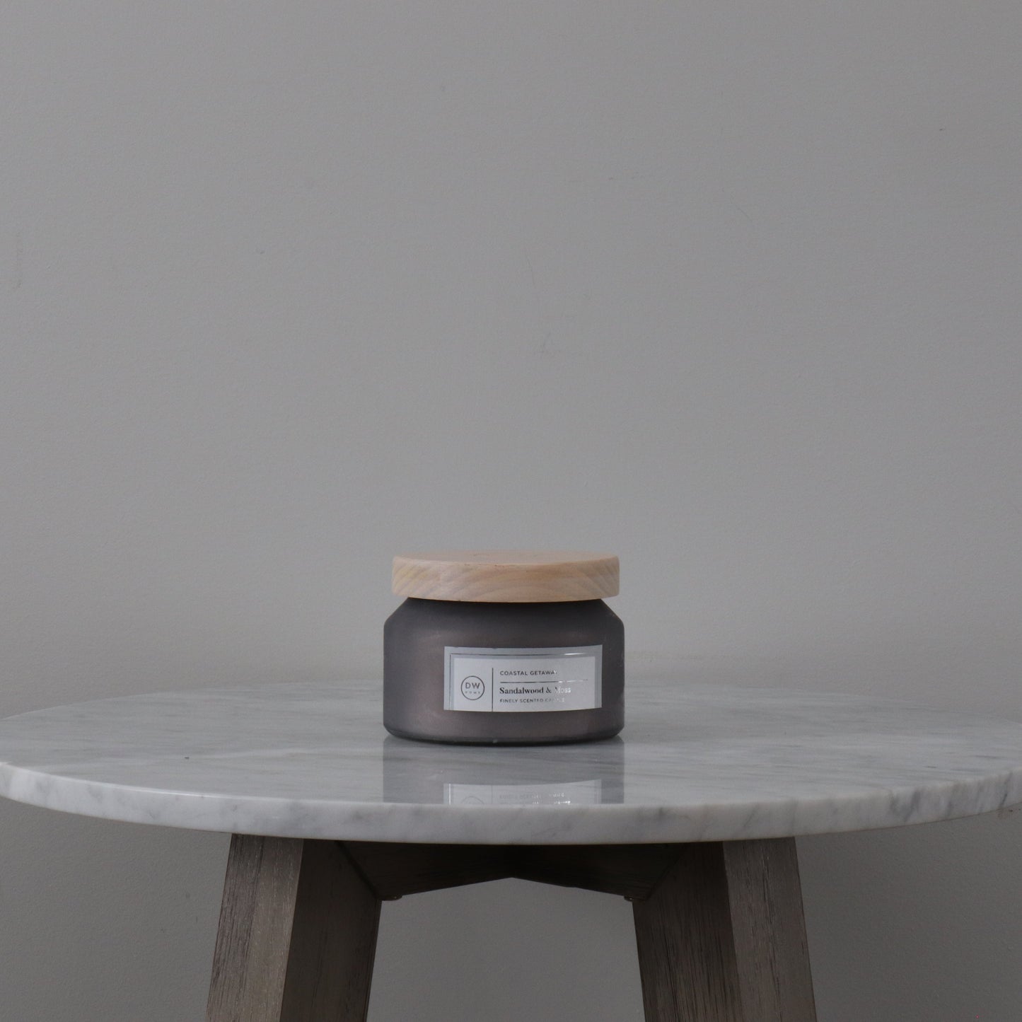 Small Grey Candle w/ Wooden Lid
